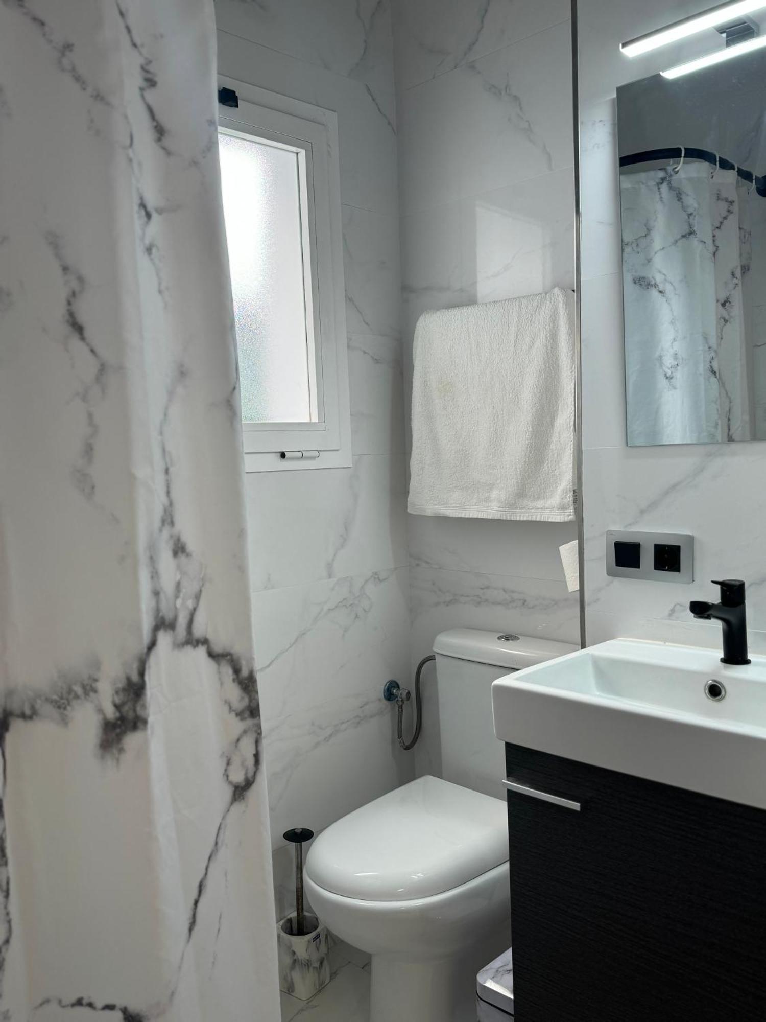 Apartamento Practico, Centrico, Unico Y Moderno. Algodonales Ngoại thất bức ảnh